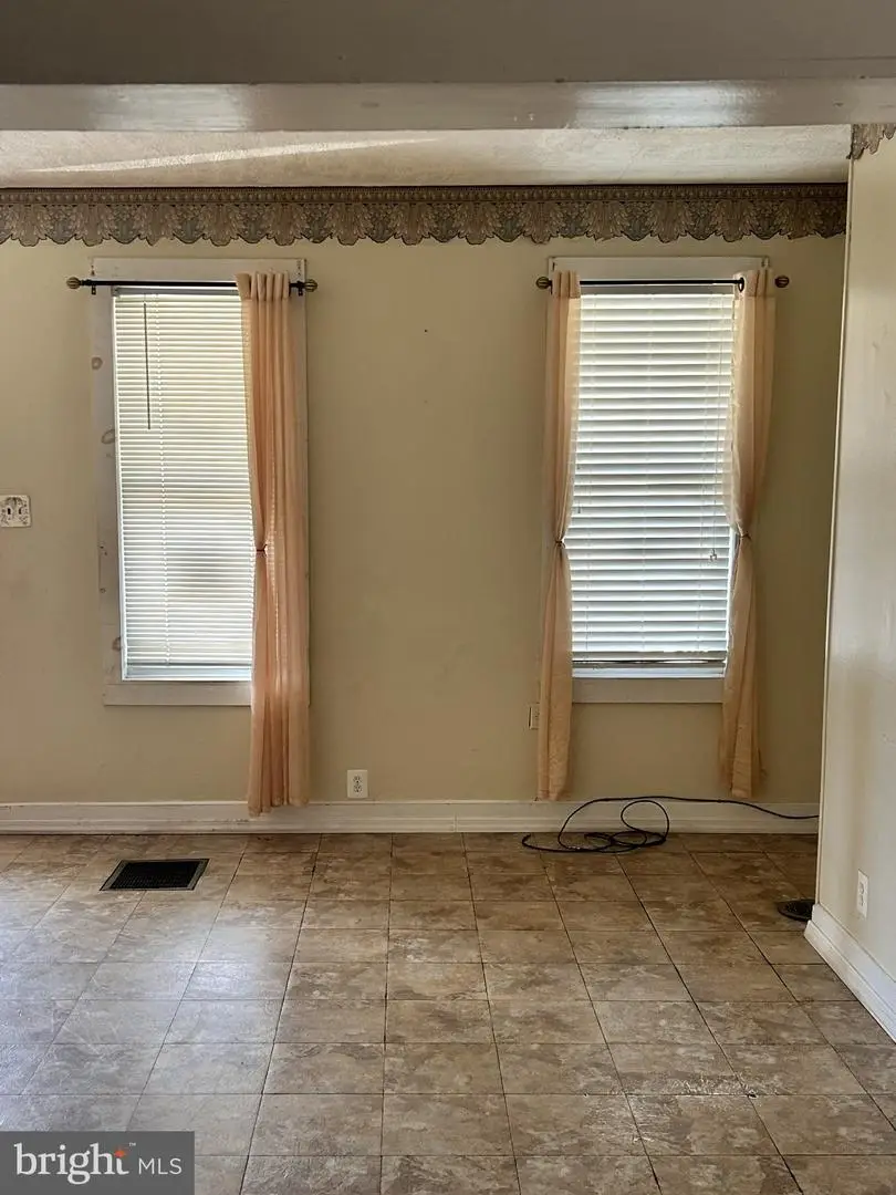 2934 Cramer St, Camden, NJ 08105 - #2
