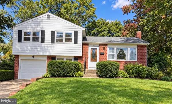 105 Mcintosh Rd, CHERRY HILL, NJ 08003