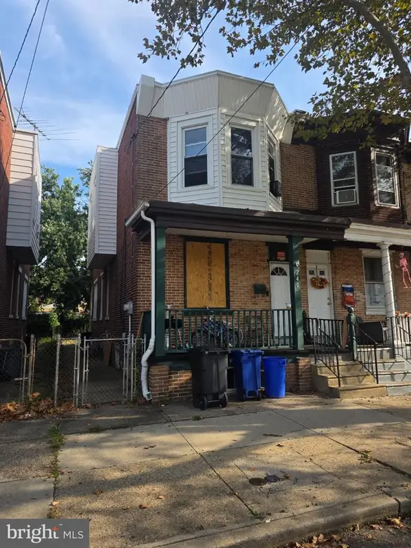240 3rd St, GLOUCESTER CITY, NJ 08030