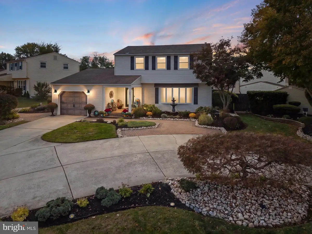 32 Lincoln Dr, Clementon, NJ 08021 - #1