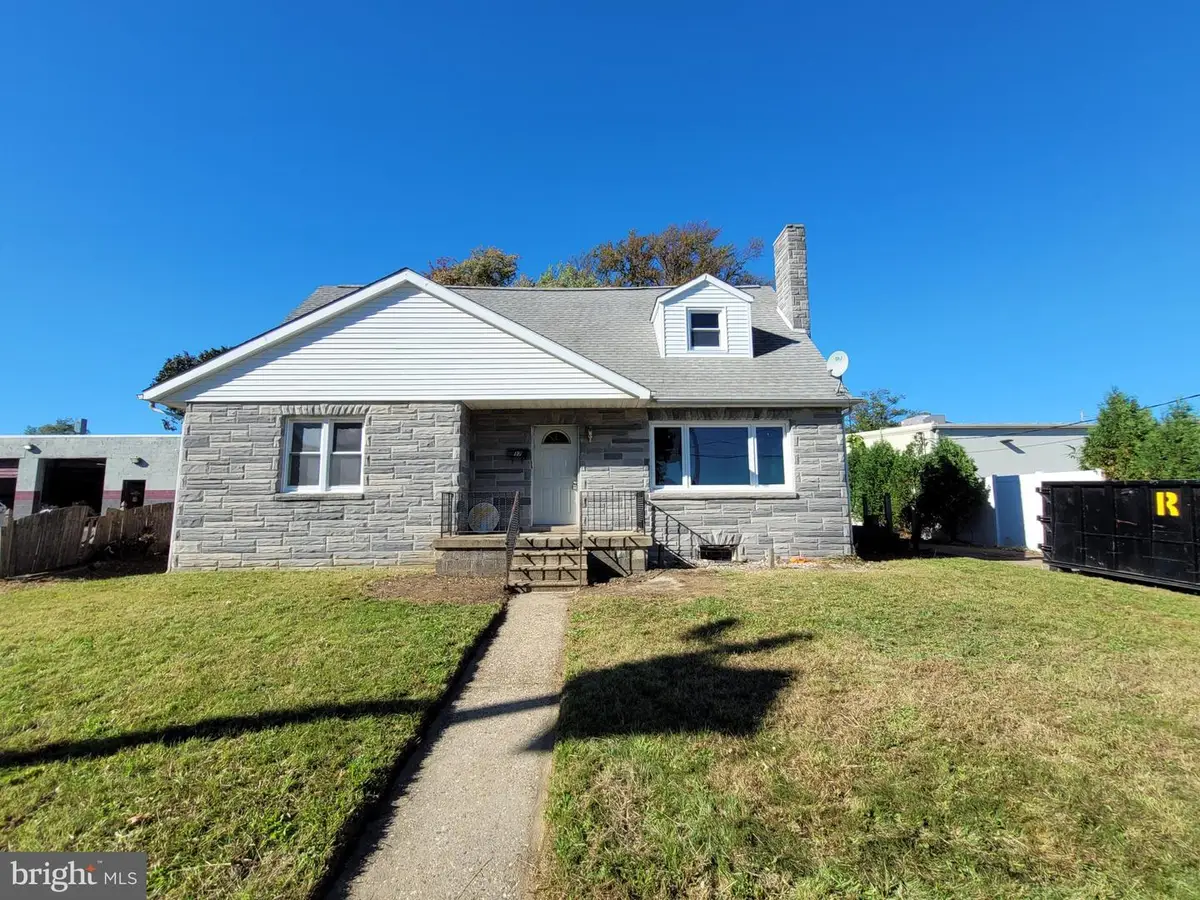 17 W Maple Ave, Bellmawr, NJ 08031 - #1