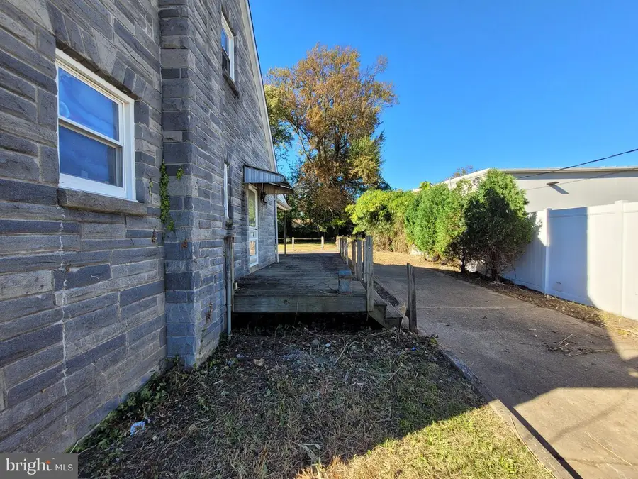 17 W Maple Ave, Bellmawr, NJ 08031 - #2