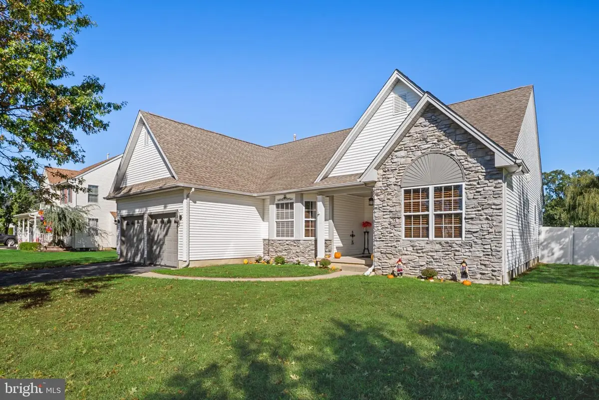 402 Barnegat Ln, Berlin, NJ 08009 - #1