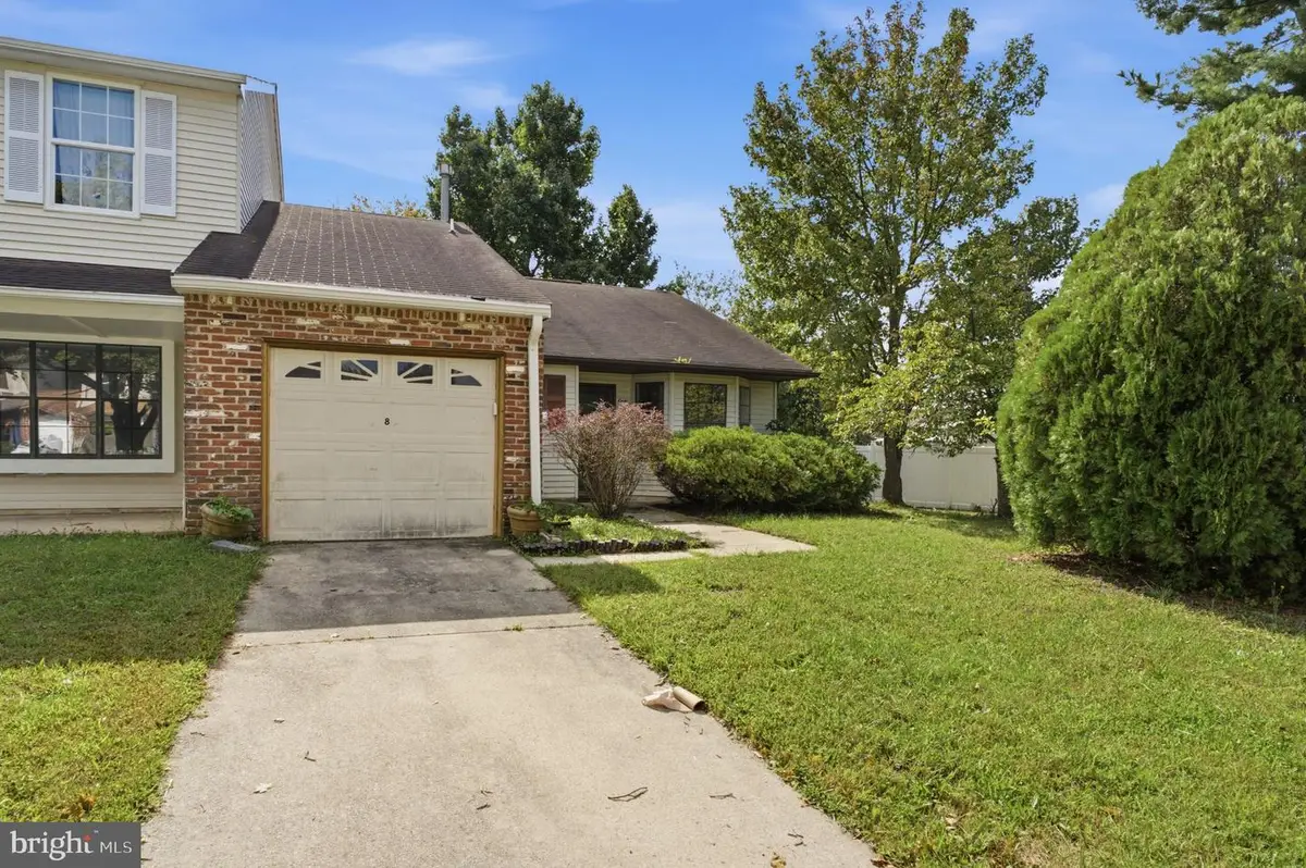8 Heywood Ln, Sicklerville, NJ 08081 - #1