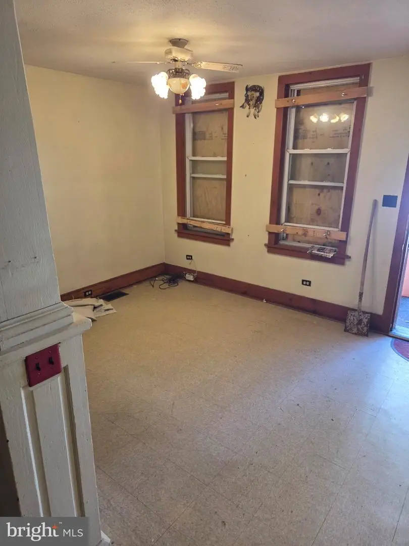 532 Grant St, Camden, NJ 08102 - #2
