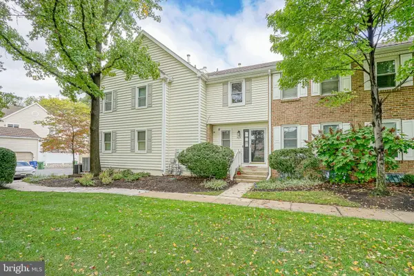 625 Society Hill Blvd, CHERRY HILL, NJ 08003