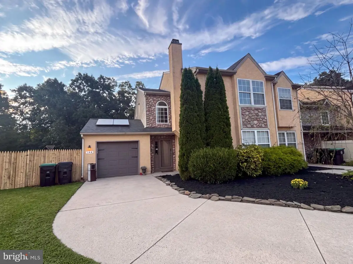 144 Lakeside Dr, Atco, NJ 08004 - #1