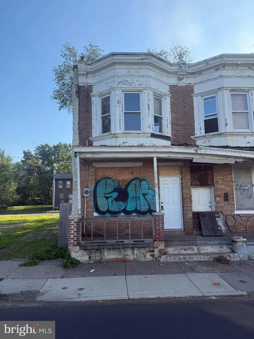 966 Ferry Ave, Camden, NJ 08104 - #2