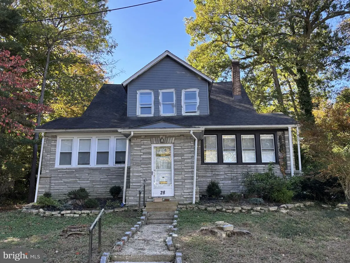 28 Cedar Ln, Clementon, NJ 08021 - #1