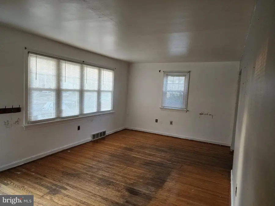 5531 Peabody Ave, Pennsauken, NJ 08109 - #3