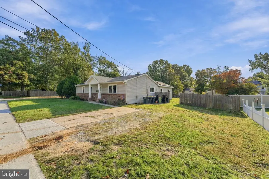 132 E Taunton Ave, West Berlin, NJ 08091 - #3