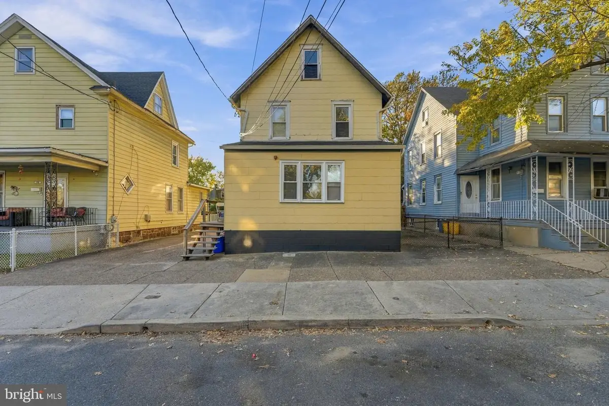127 Powelton Ave, Woodlynne, NJ 08107 - #1