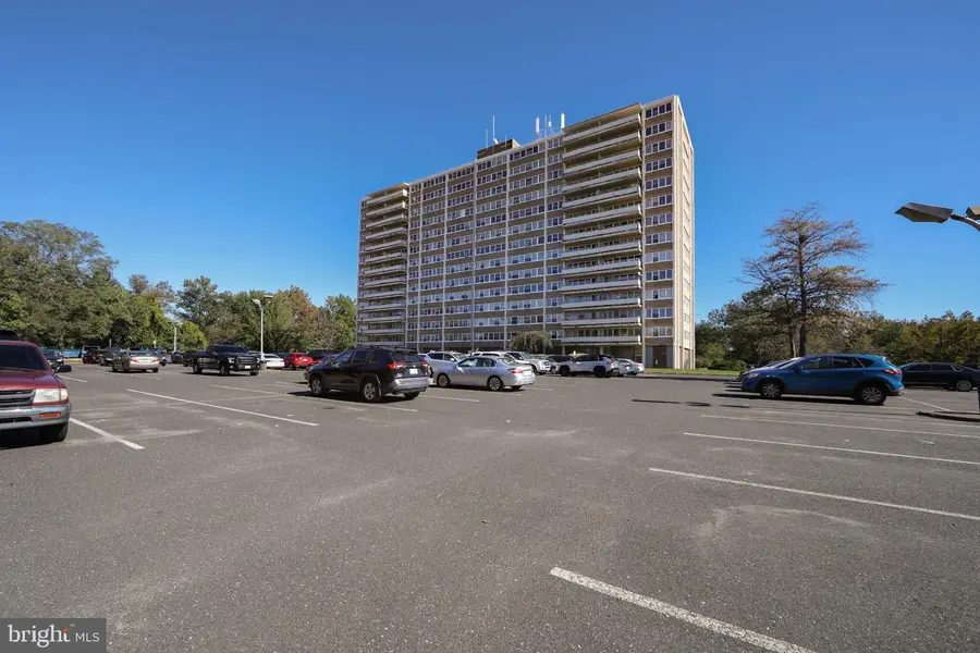 807 Barclay Towers Walk, Cherry Hill, NJ 08034 - #2