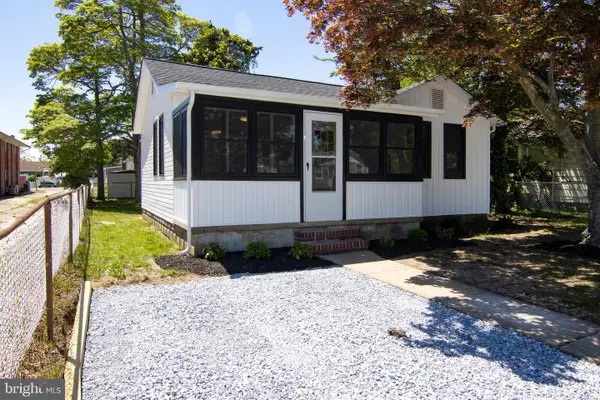 30 Pinetree Dr, VILLAS, NJ 08251