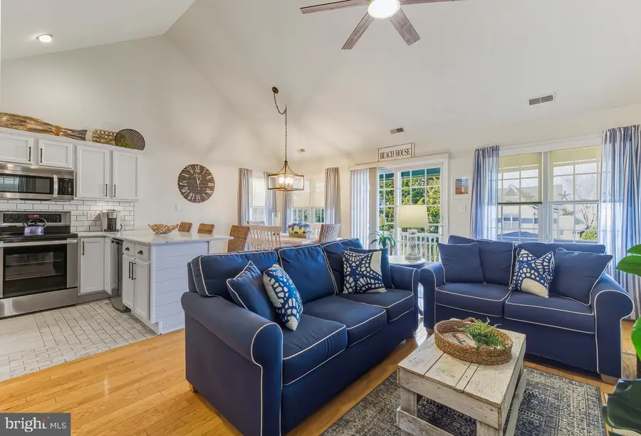 35 Asbury Ave, Ocean City, NJ 08226 - Image #2