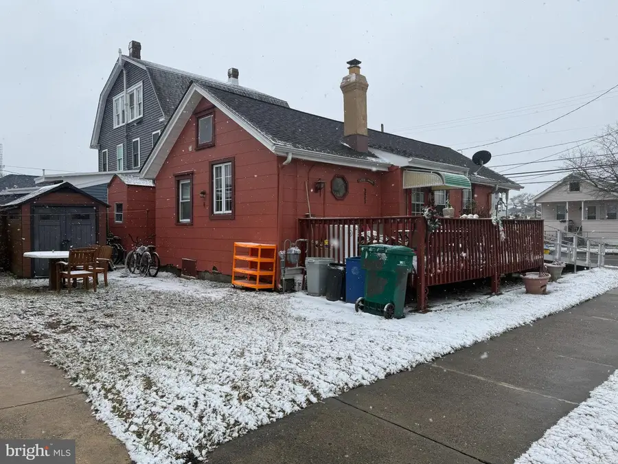 335 W Glenwood Ave, Wildwood, NJ 08260 - #3