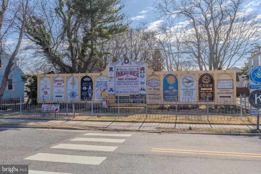 1352 Washington St, Cape May, NJ 08204 - #2