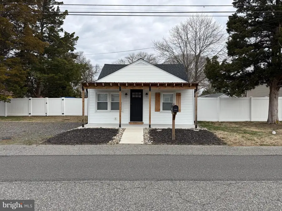 25 Matthews Ave, Villas, NJ 08251 - #2