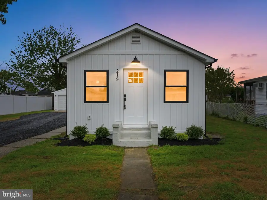 218 Woodland Ave, Villas, NJ 08251 - #2