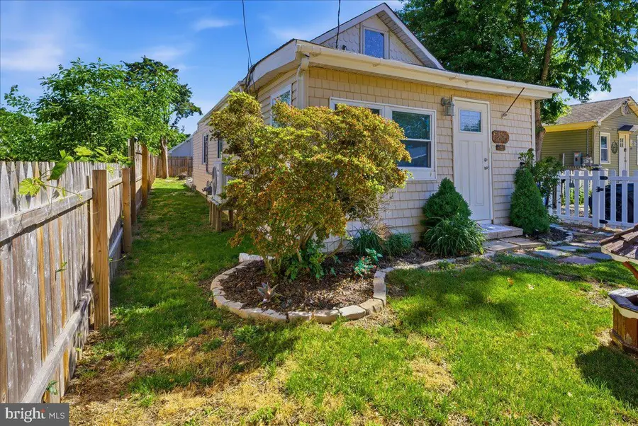 125 E Atlantic Ave, Villas, NJ 08251 - #3