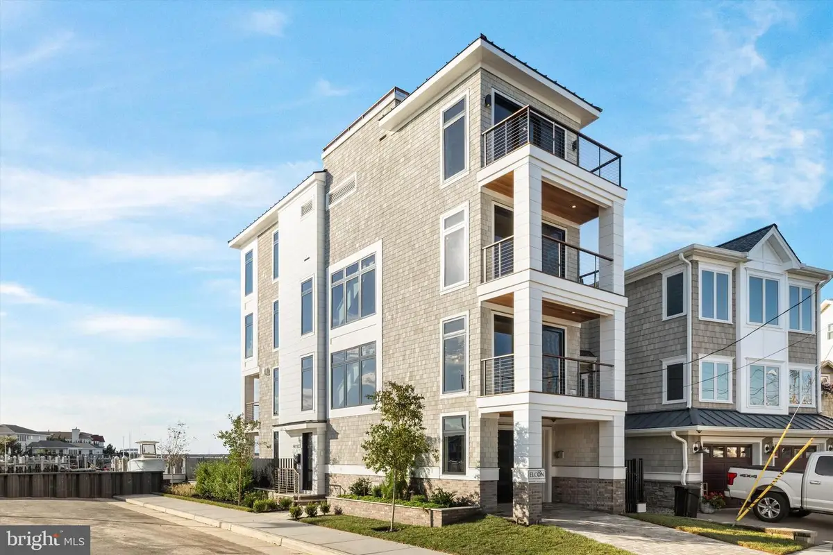 233 W 17th St, Ocean City, NJ 08226 - #1
