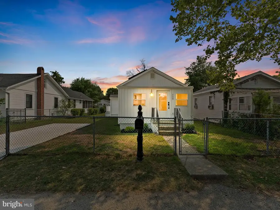128 Pennsylvania Ave, Villas, NJ 08251 - #2