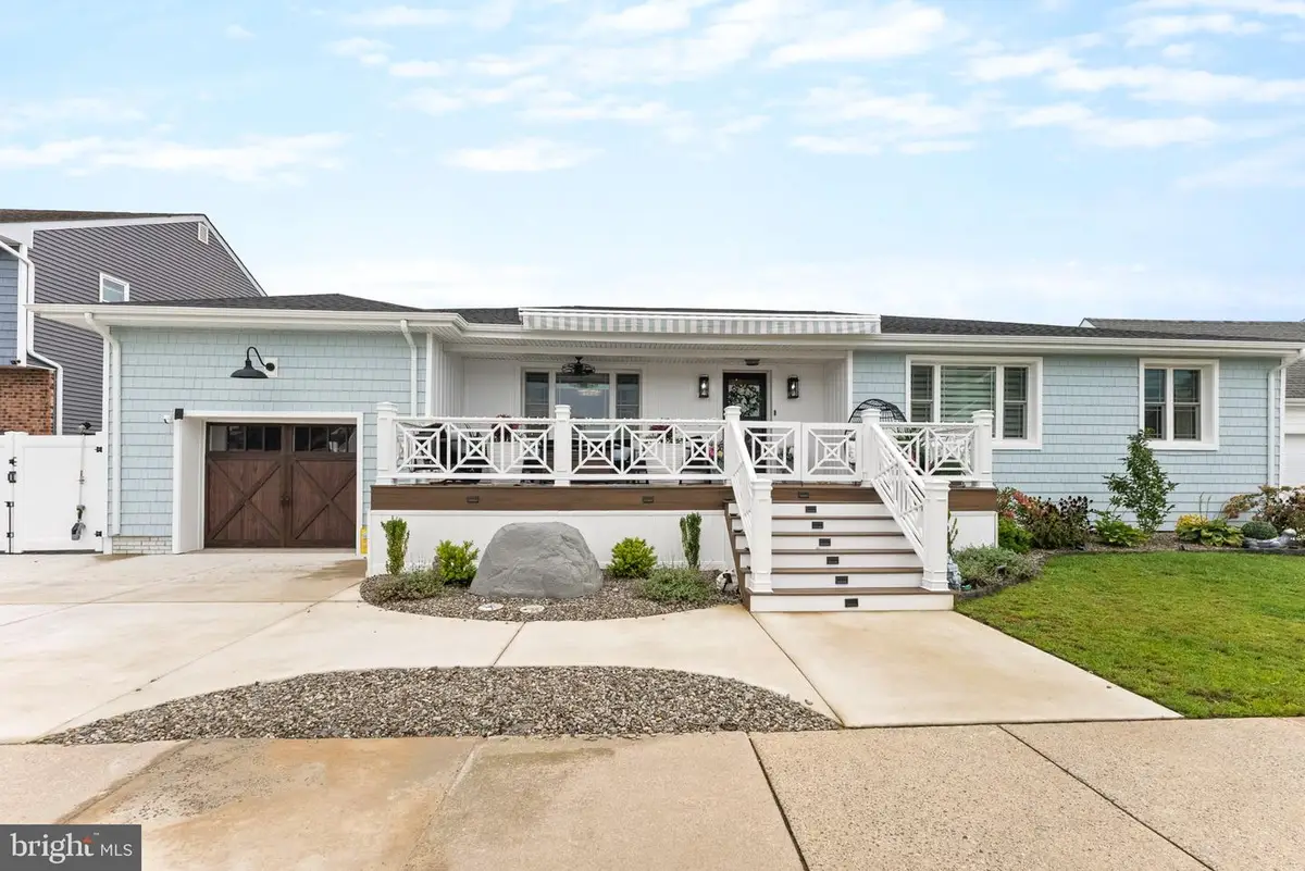 105 W Jefferson Ave, Wildwood Crest, NJ 08260 - #1