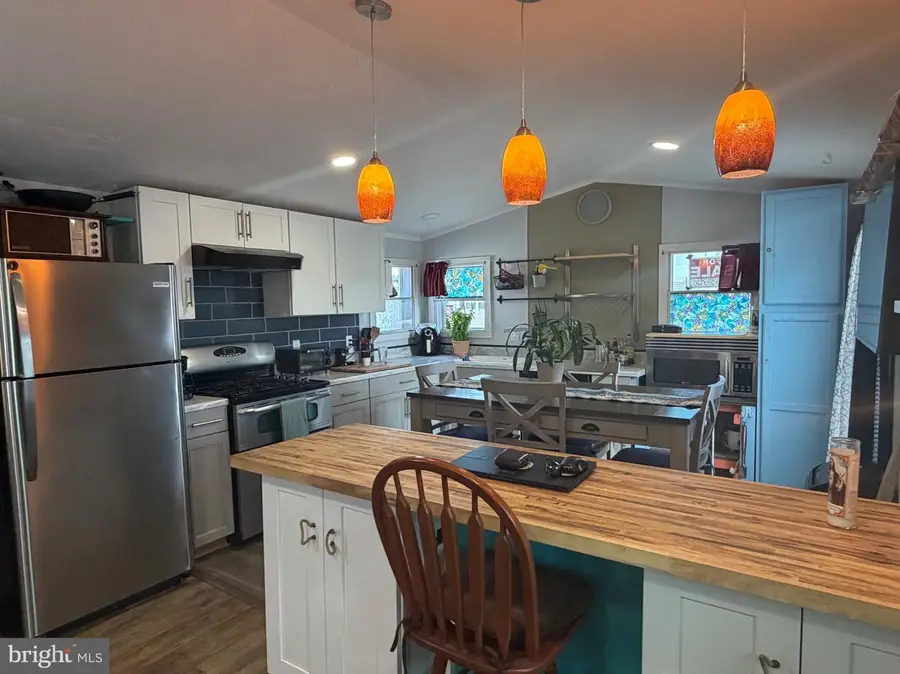 28 Bennett Ave, Lower, NJ 08260 - #3