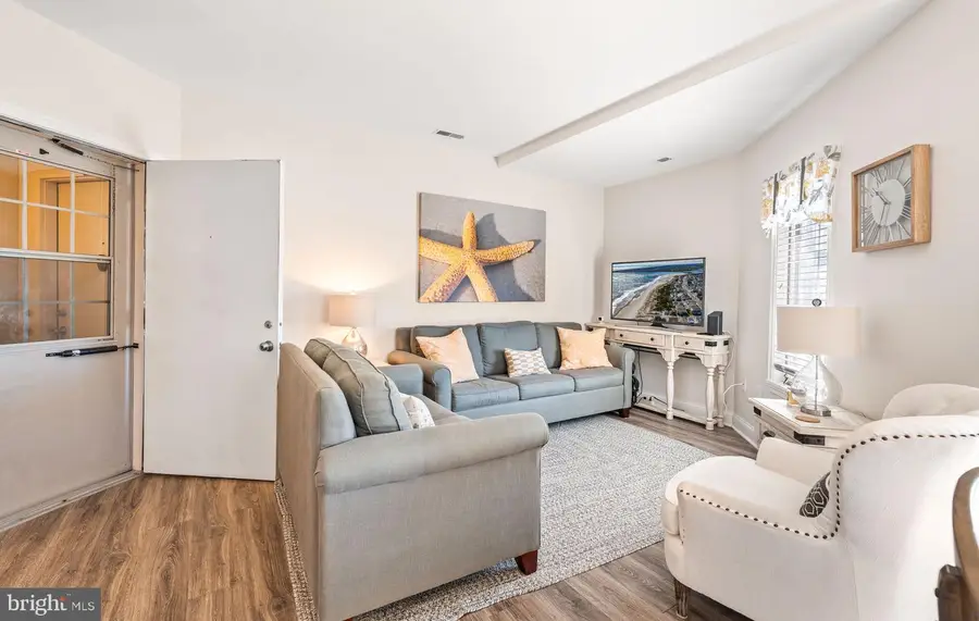 61 85th St #a-201, Sea Isle City, NJ 08243 - #3
