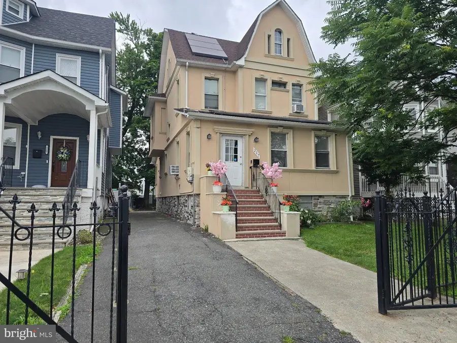 217 Rutledge Ave, East Orange, NJ 07017 - #2
