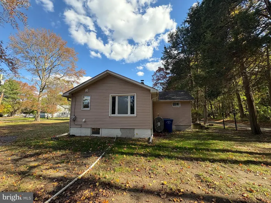 664 Scotland Run Ave, Franklinville, NJ 08322 - Image #2