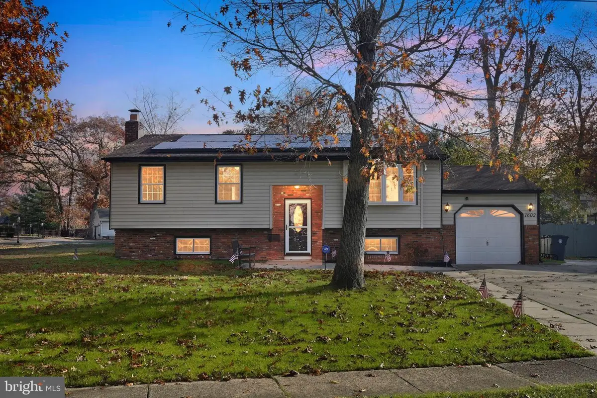 1602 Pin Oak Rd, Williamstown, NJ 08094 - Image #1