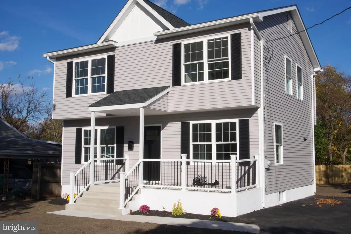 255 Elizabeth Ave, Paulsboro, NJ 08066 - Image #1