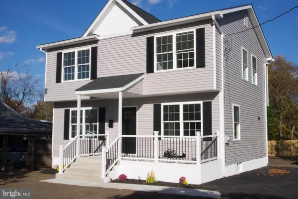 255 Elizabeth Ave, PAULSBORO, NJ 08066