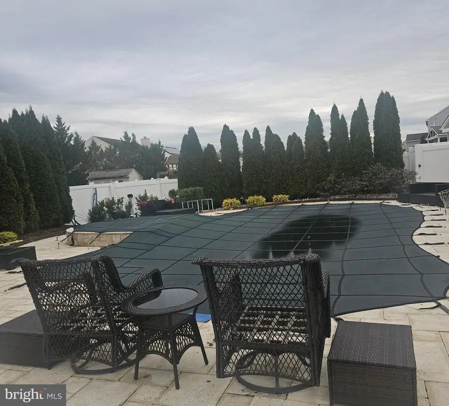 395 Staggerbush Rd, Williamstown, NJ 08094 - Image #2