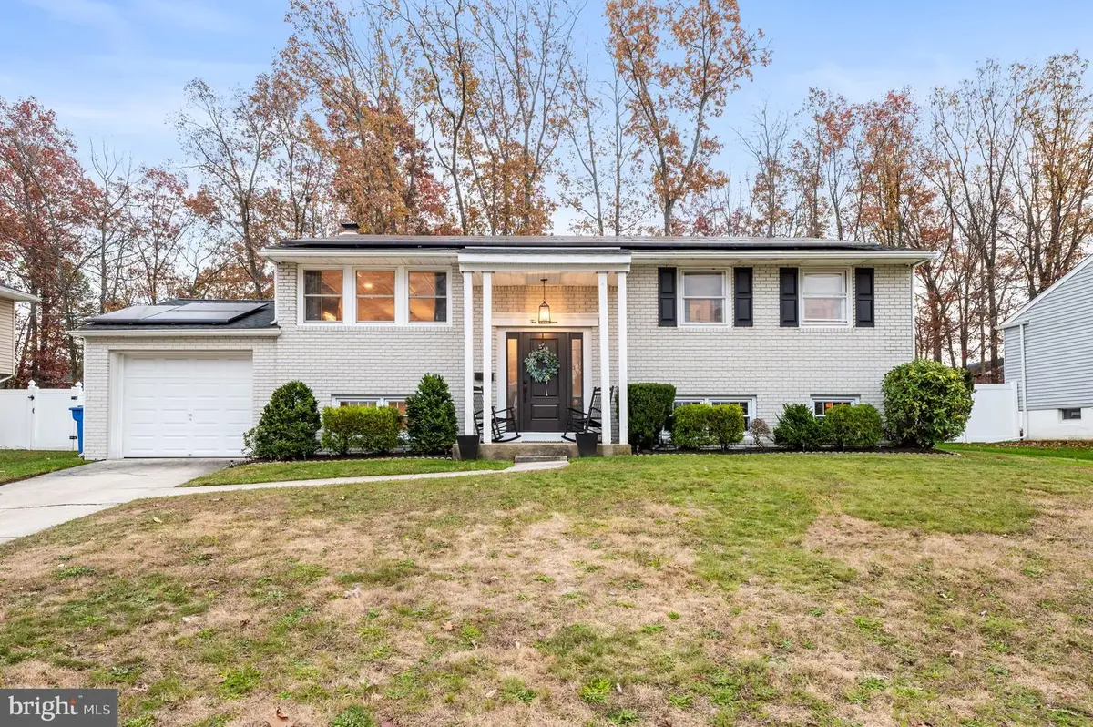 1017 Hancock Dr, Blackwood, NJ 08012 - Image #1