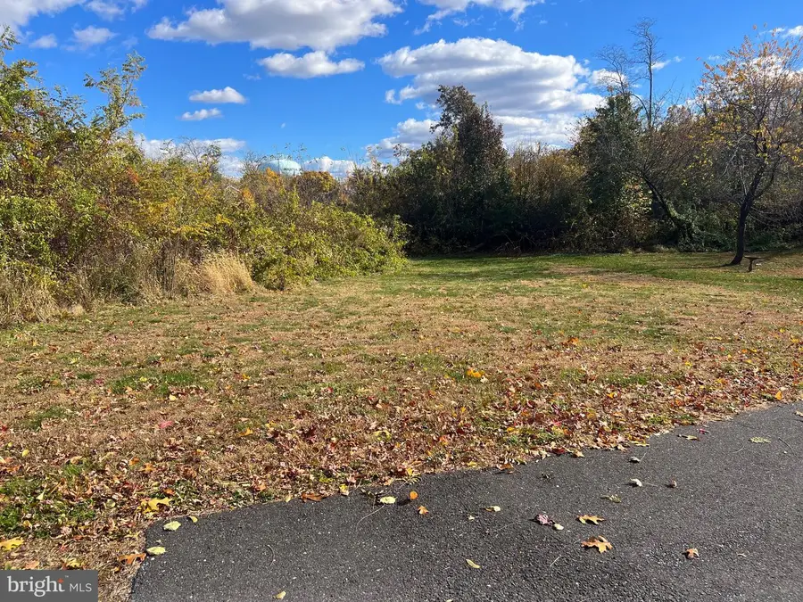 608 Main St, Sewell, NJ 08080 - Image #2