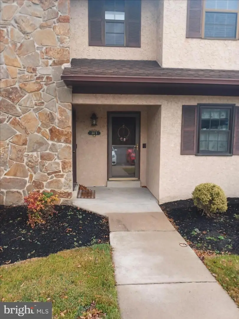 16 N Maple St #a-5, Woodbury, NJ 08096 - Image #2