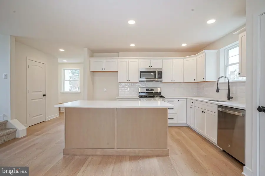 300 Lincoln Ave, Paulsboro, NJ 08066 - Image #3