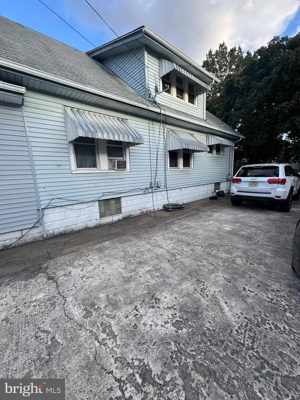 424 W Broad St, PAULSBORO, NJ 08066