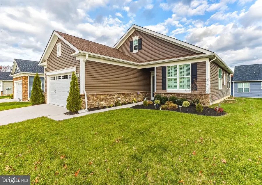 504 Castlebay Dr, Williamstown, NJ 08094 - Image #3