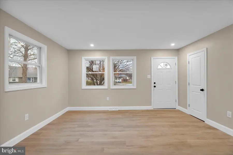 196 Jerrys Ave, Clayton, NJ 08312 - Image #3