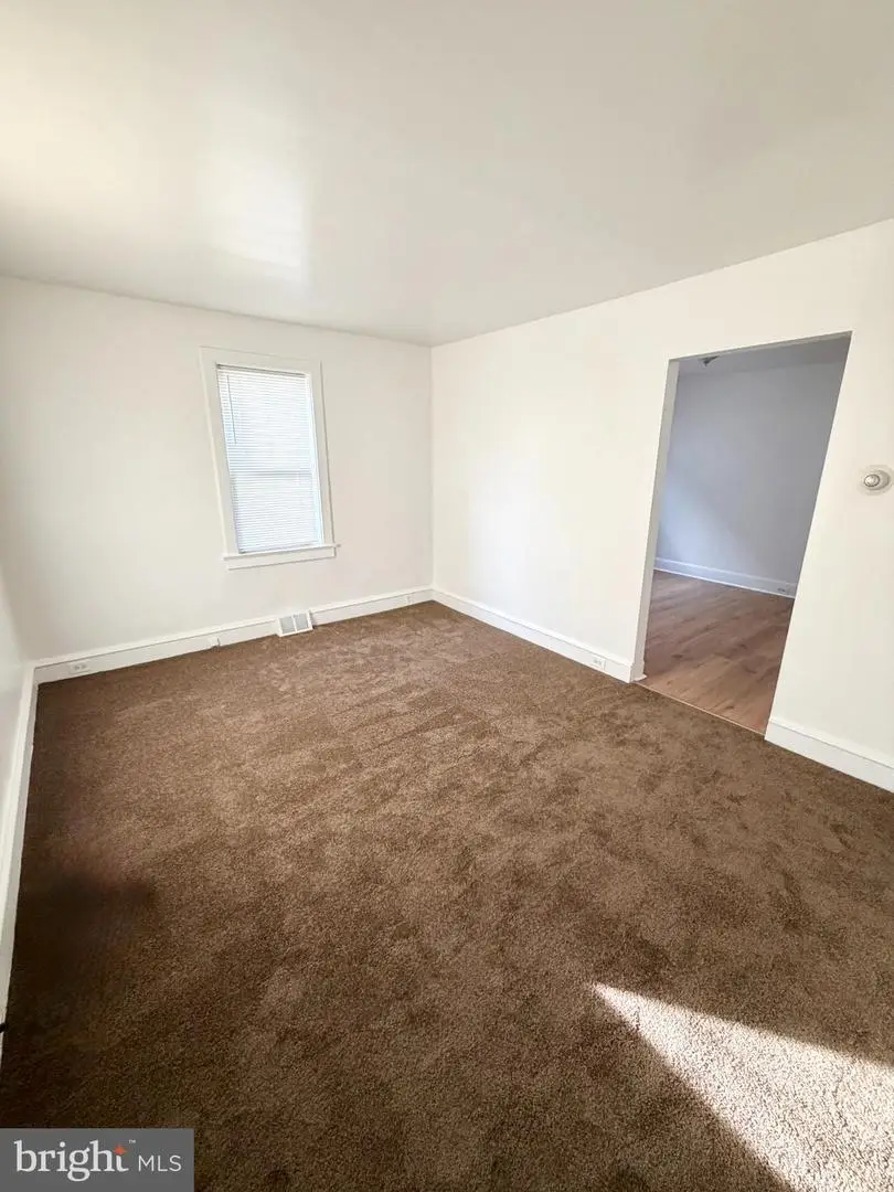 335 W Buck St, Paulsboro, NJ 08066 - Image #3