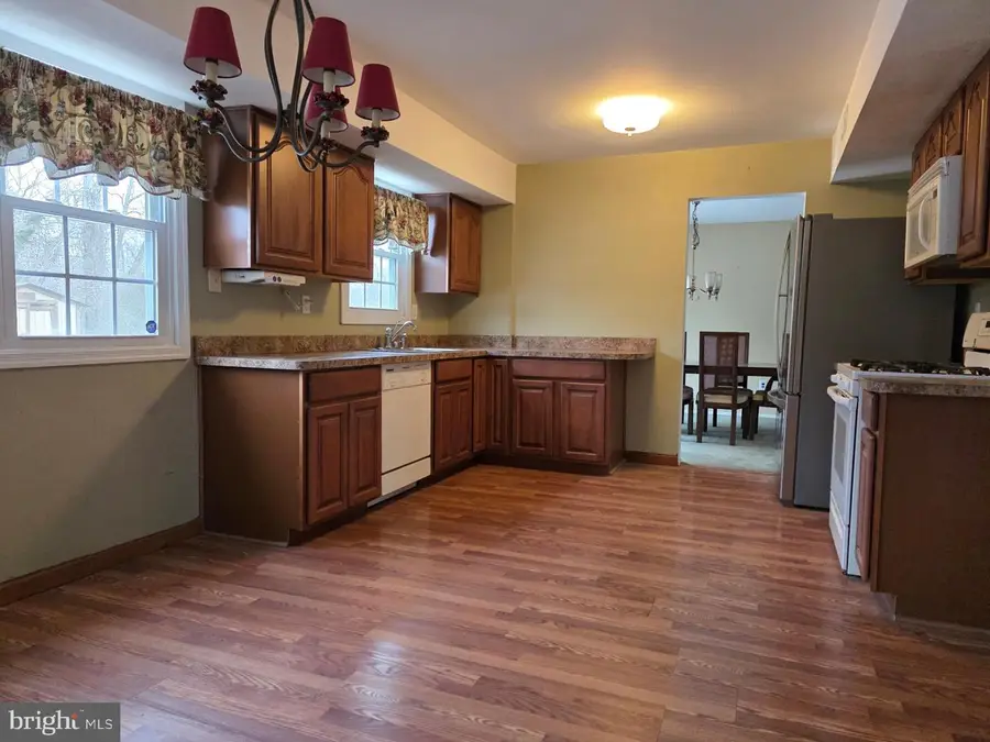 23 Mansfield Dr, Sewell, NJ 08080 - Image #3