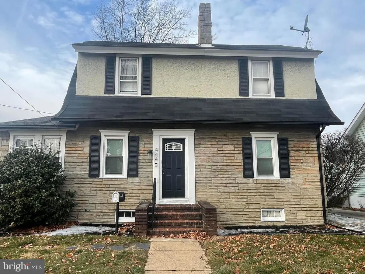 444 Lincoln Ave, Paulsboro, NJ 08066 - Image #1