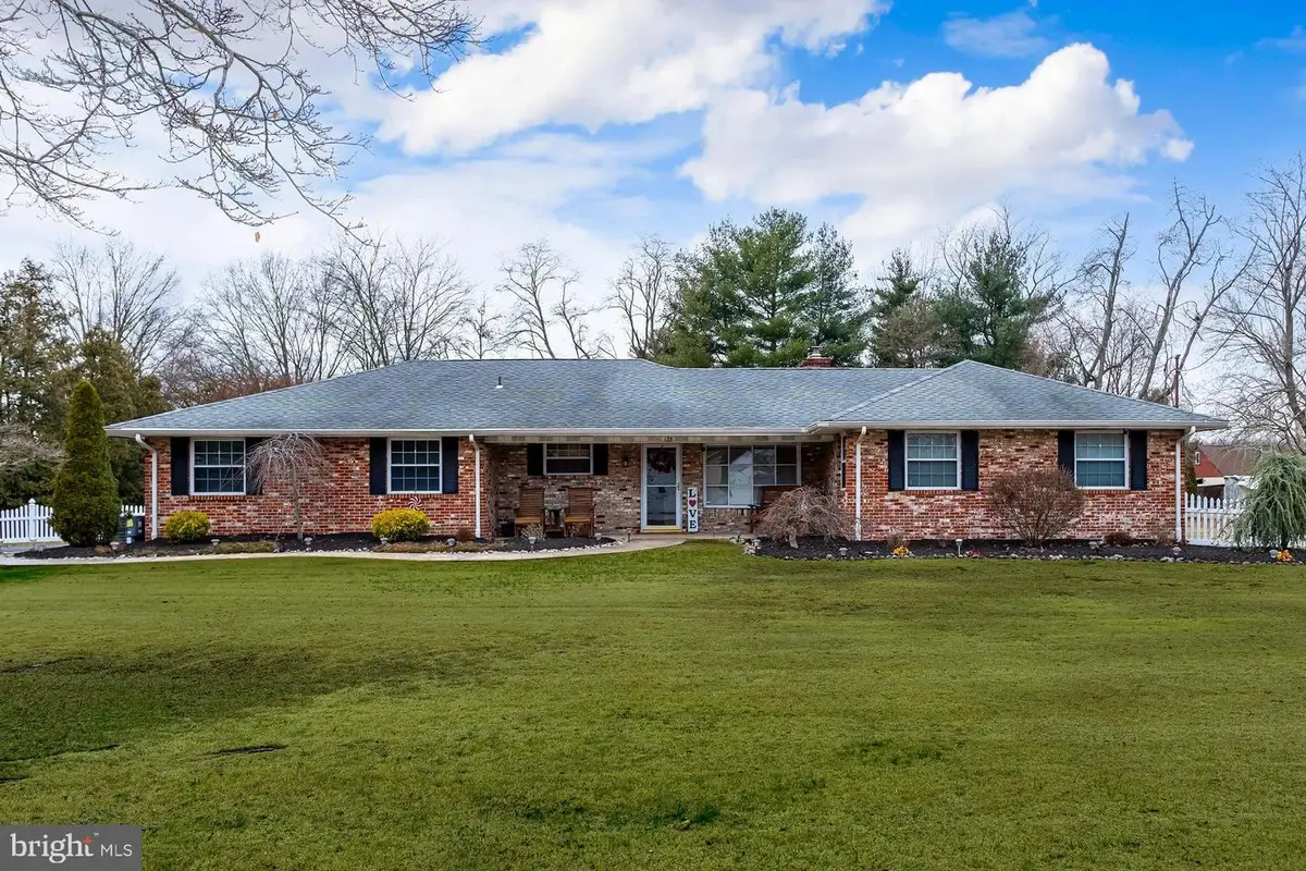 135 Mellon Ave, Gibbstown, NJ 08027 - Image #1