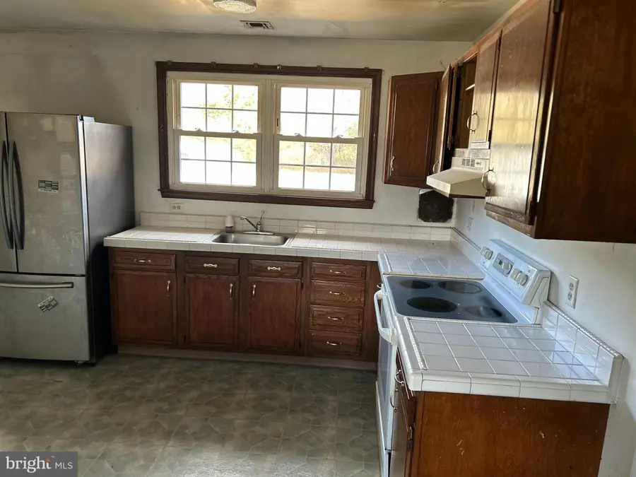 405 Whig Ln, Glassboro, NJ 08028 - Image #3