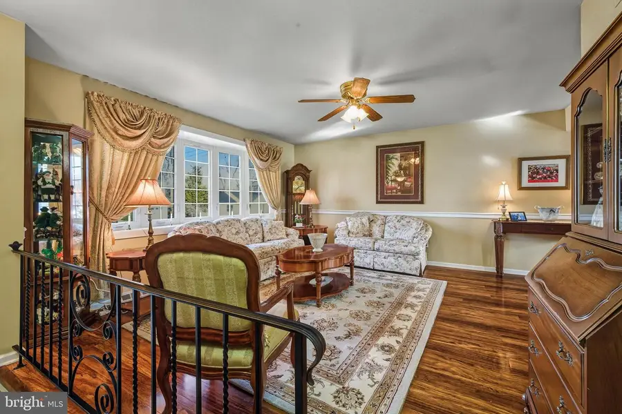 831 Richmond Dr, Sicklerville, NJ 08081 - Image #2