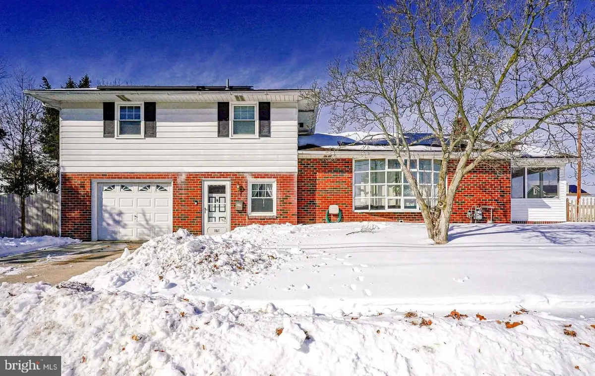 101 Giammarino Ave, Gibbstown, NJ 08027 - Image #1