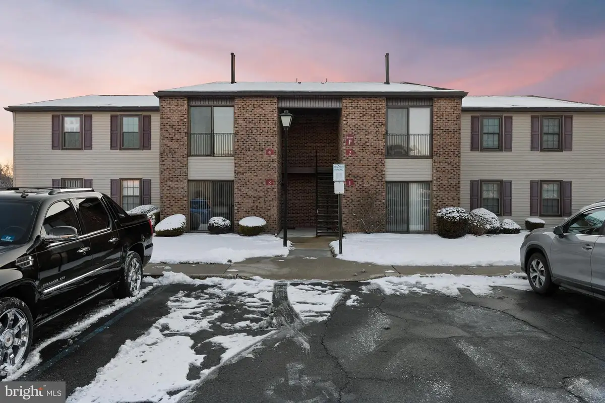 4 Kent Pl, Sewell, NJ 08080 - Image #1